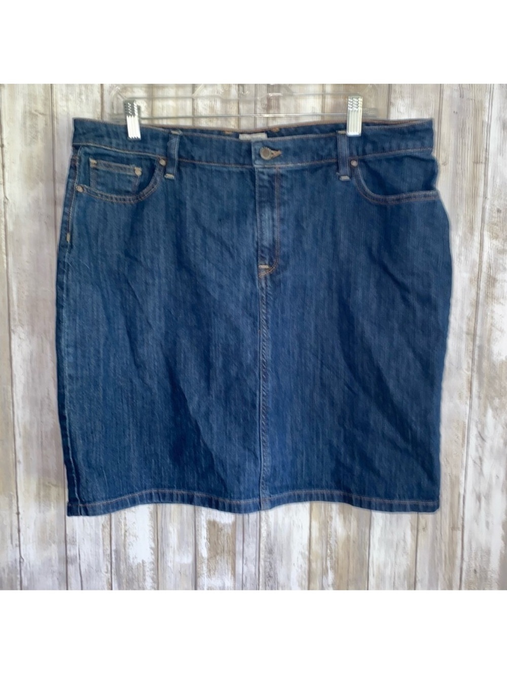 L. L. Bean Favorite Fit Denim Skirt - Picture 1 of 7